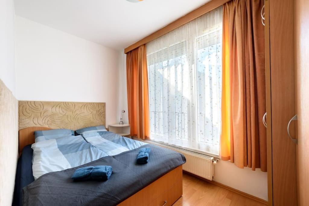 Lovely Apartment In City Centre For 4 Guests Budapest Eksteriør bilde