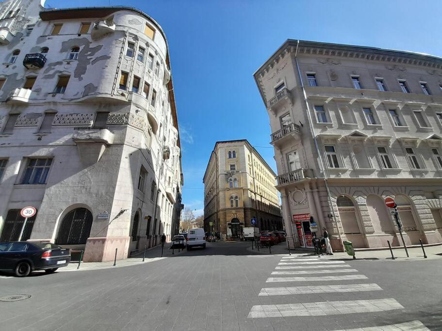 Lovely Apartment In City Centre For 4 Guests Budapest Eksteriør bilde
